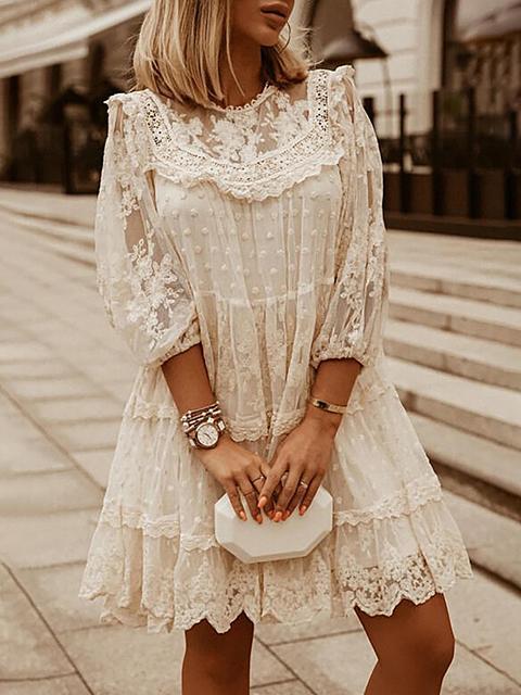 Beautifully Finished Dress in a Timeless Design