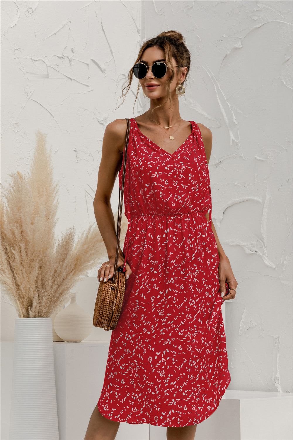 Gracefully Styled Dress for Any Occasion