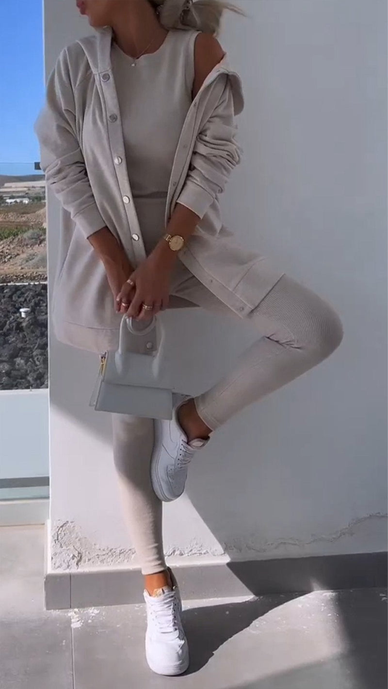 Beautifully Finished Cardigan in a Timeless Design