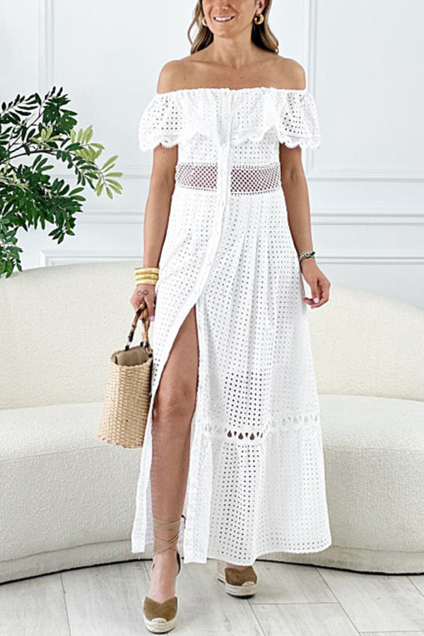 Beautifully Finished Dress in a Timeless Design