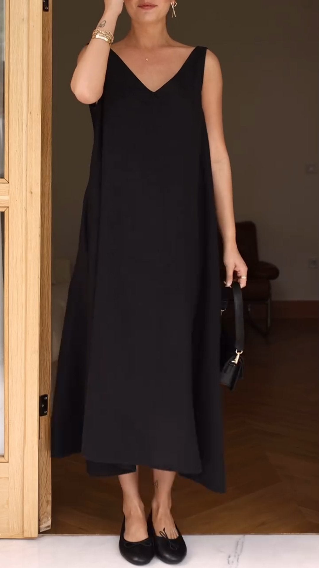 A Vintage Style Dress with Delicate Timeless Details