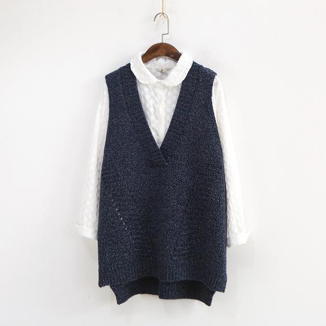 Beautifully Finished Sweater in a Timeless Design