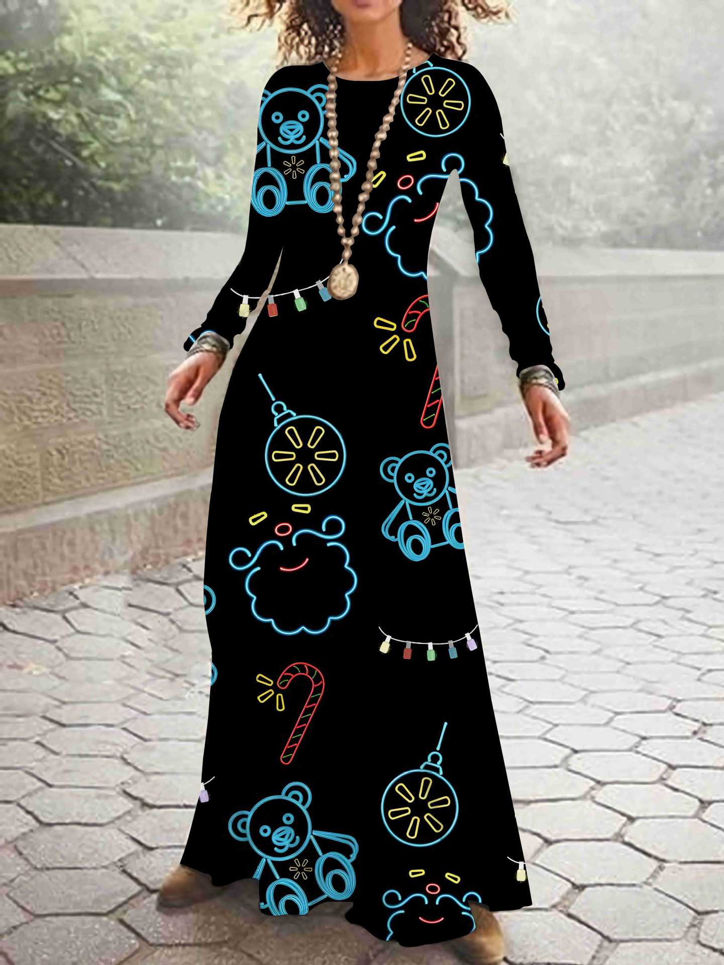 Classic Vintage & Enduringly Stylish Dress