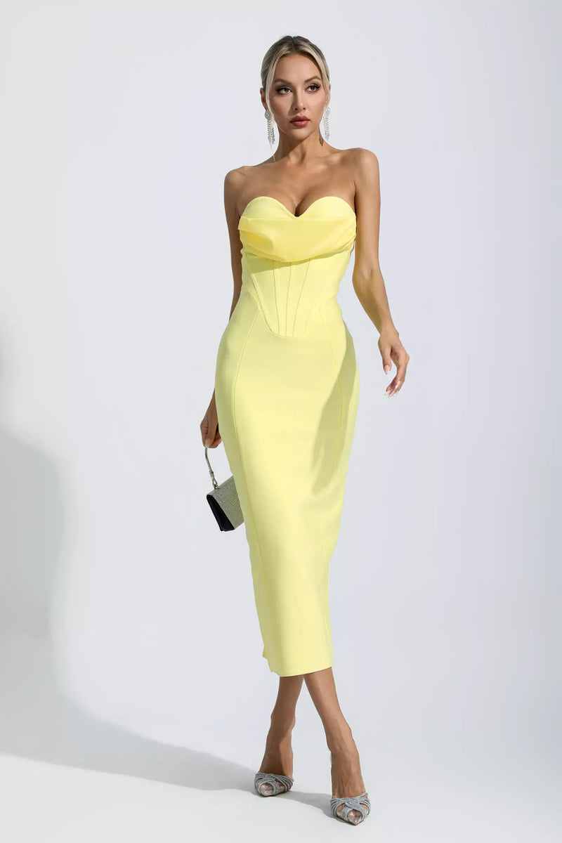 Effortlessly Elegant Dress with a Timeless Design