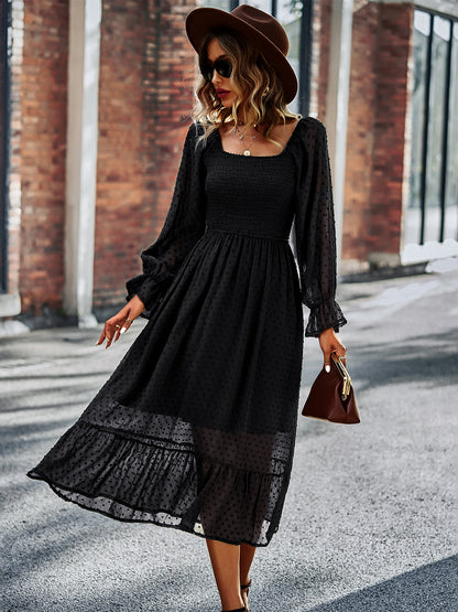 Classic Vintage Dress with a Flattering Fit