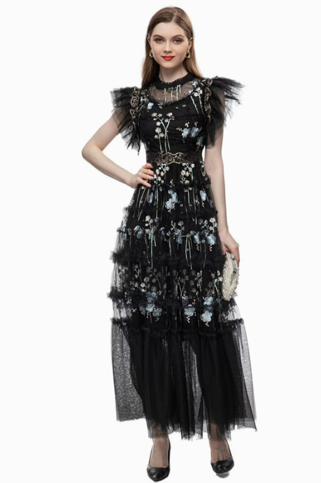 Gracefully Styled Dress for Any Occasion