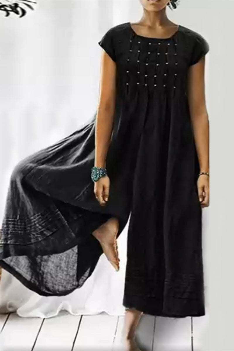 Effortlessly Elegant Garment with a Timeless Design