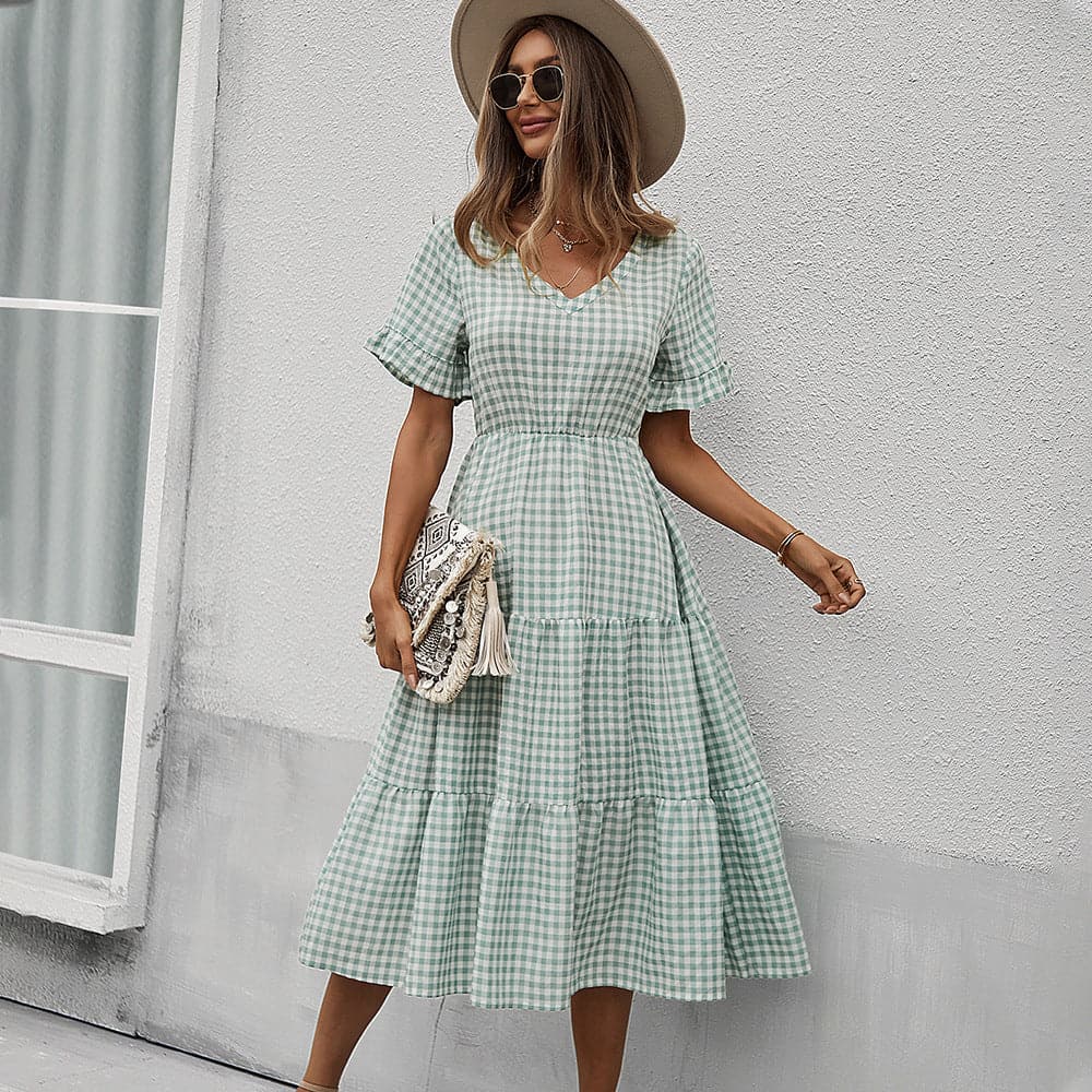 Gracefully Styled Dress for Any Occasion
