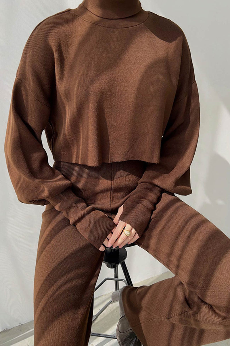 Classic Vintage Pants with a Flattering Fit