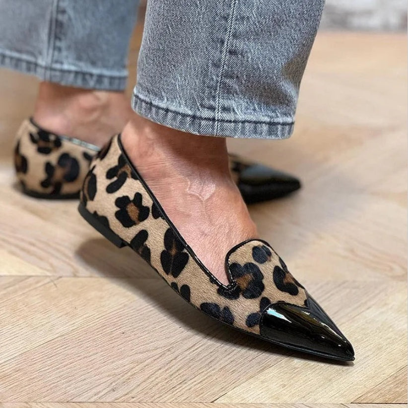 Khaki leopard print