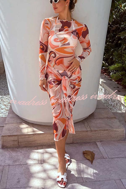 Gracefully Styled Dress for Any Occasion