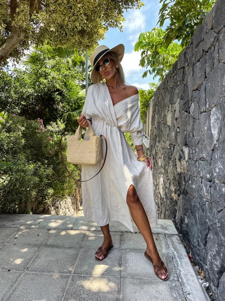 Gracefully Styled Dress for Any Occasion