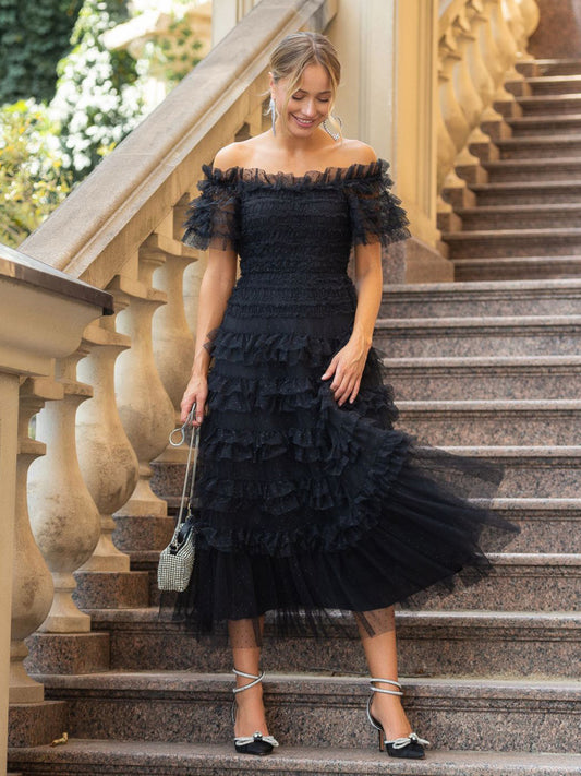 Beautifully Crafted Dress in a Classic Style