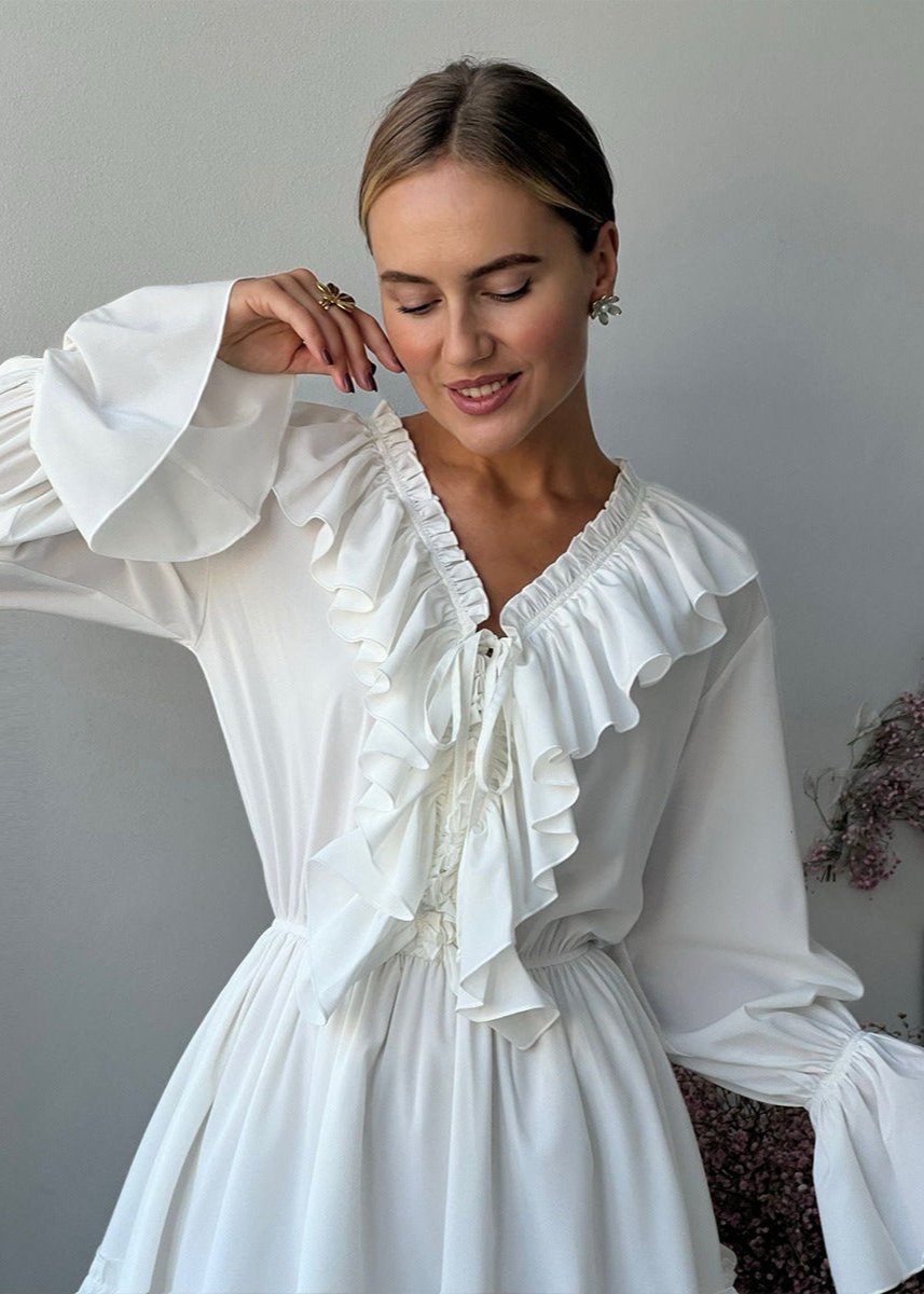 Beautifully Crafted Dress in a Classic Style