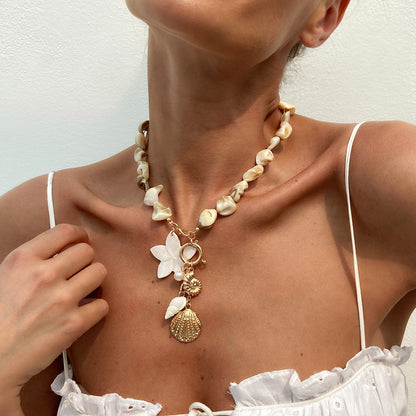 01 Gold Necklace 7143