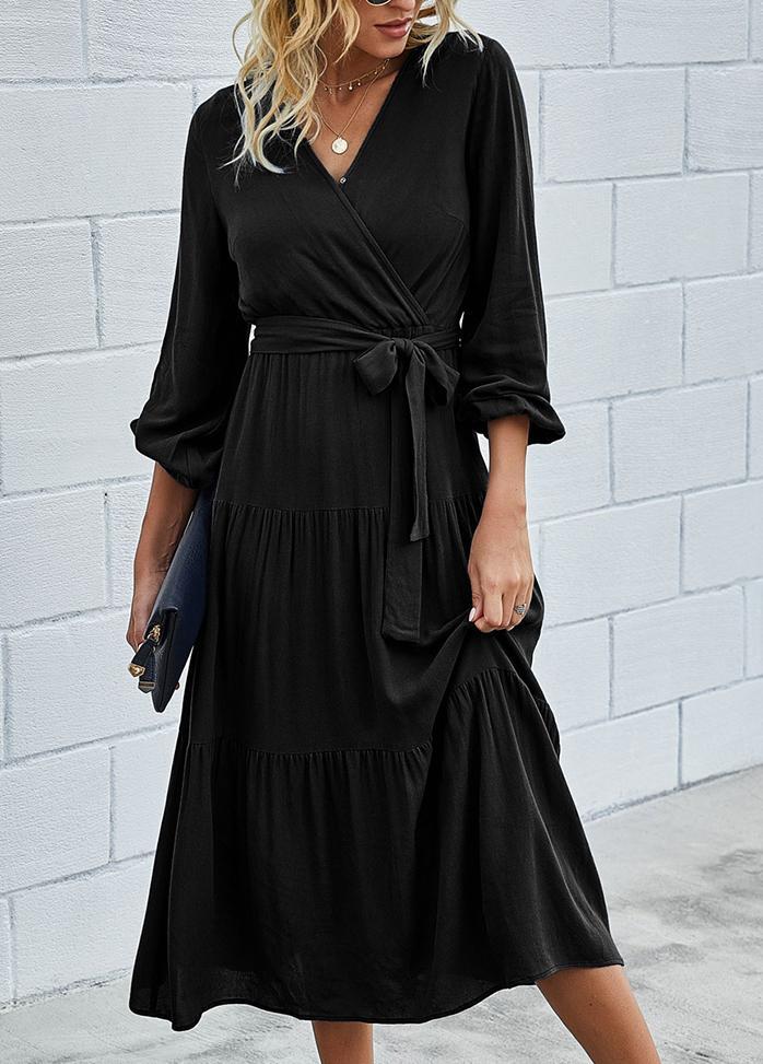 Effortlessly Elegant Dress with a Timeless Design