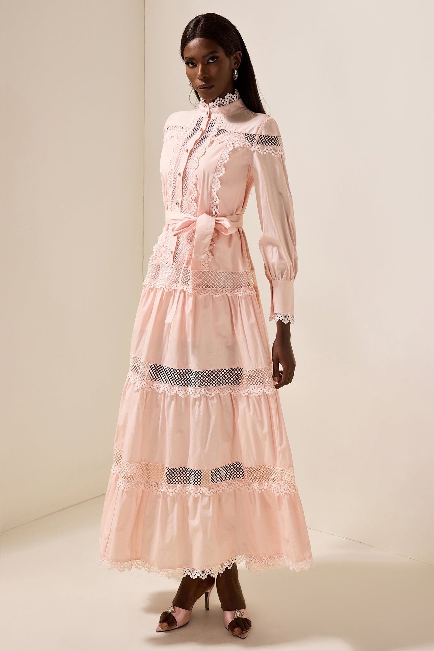 Beautifully Finished Dress in a Timeless Design