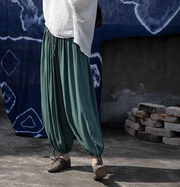 Elegantly Styled Pants for Everyday Wear
