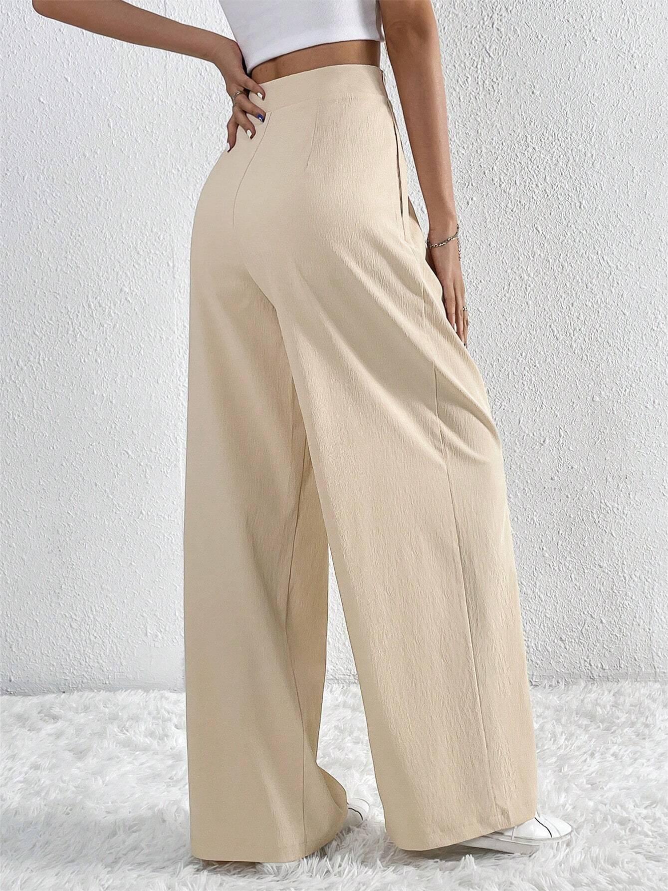 Sophisticated Pants with a Clean Classic Look