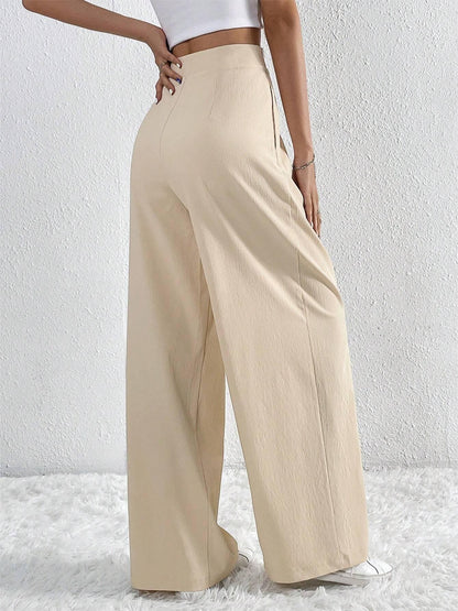 Sophisticated Pants with a Clean Classic Look