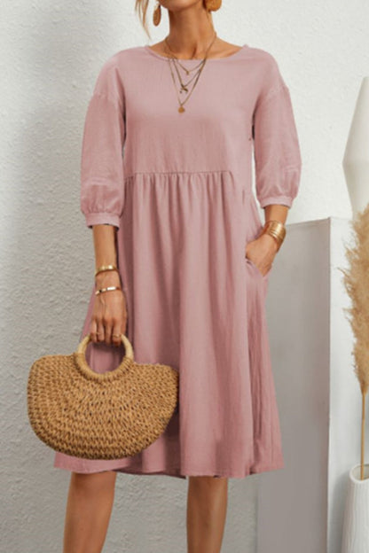 Effortlessly Elegant Dress with a Timeless Design
