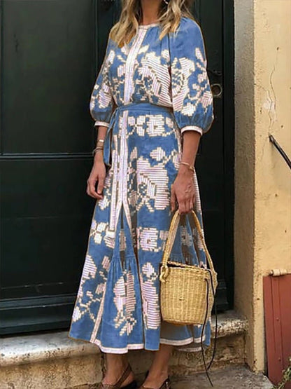 Well Tailored Dress with a Graceful Silhouette