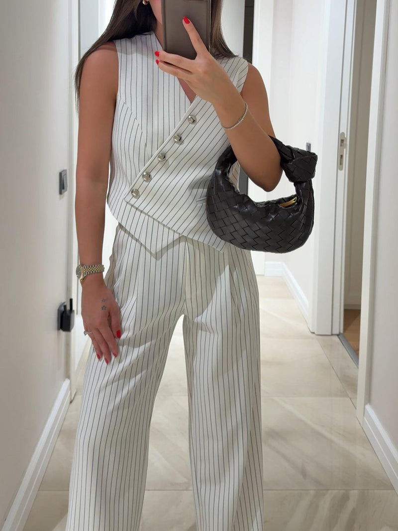 Beautifully Crafted Pants in a Classic Style