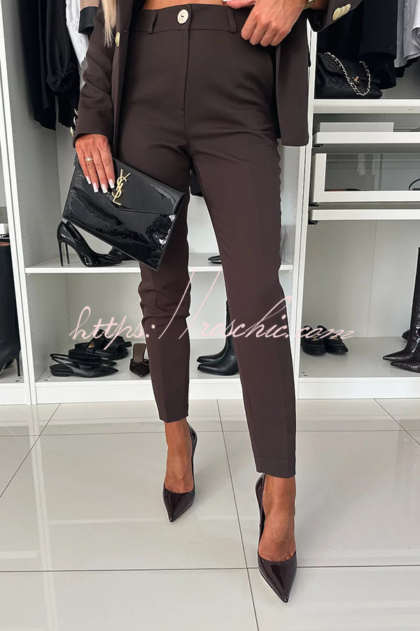 Well Tailored Pants with a Graceful Silhouette