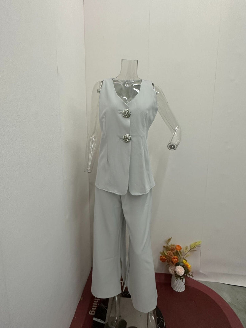 Beautifully Finished Garment in a Timeless Design
