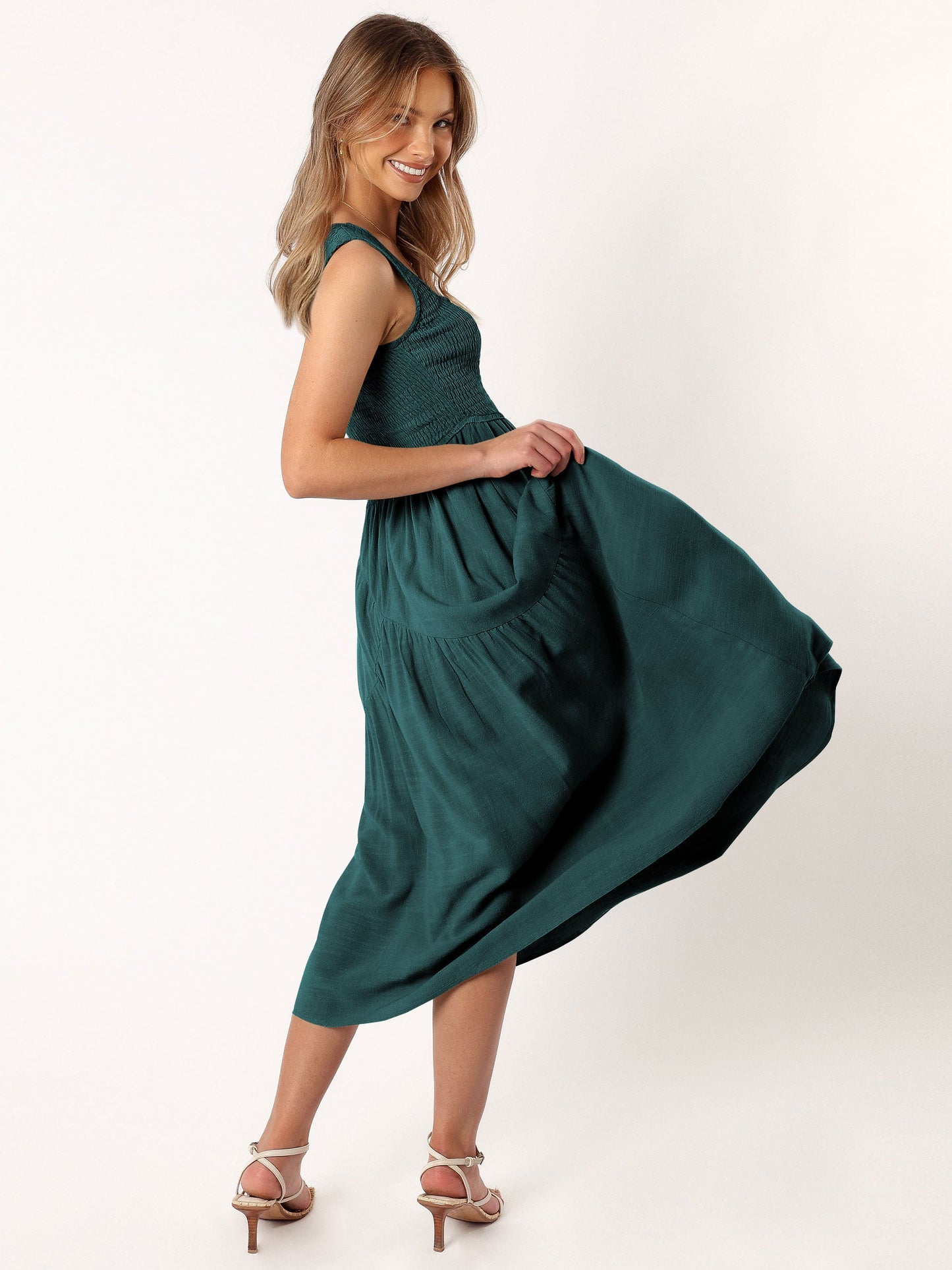 Classic Vintage & Enduringly Stylish Dress