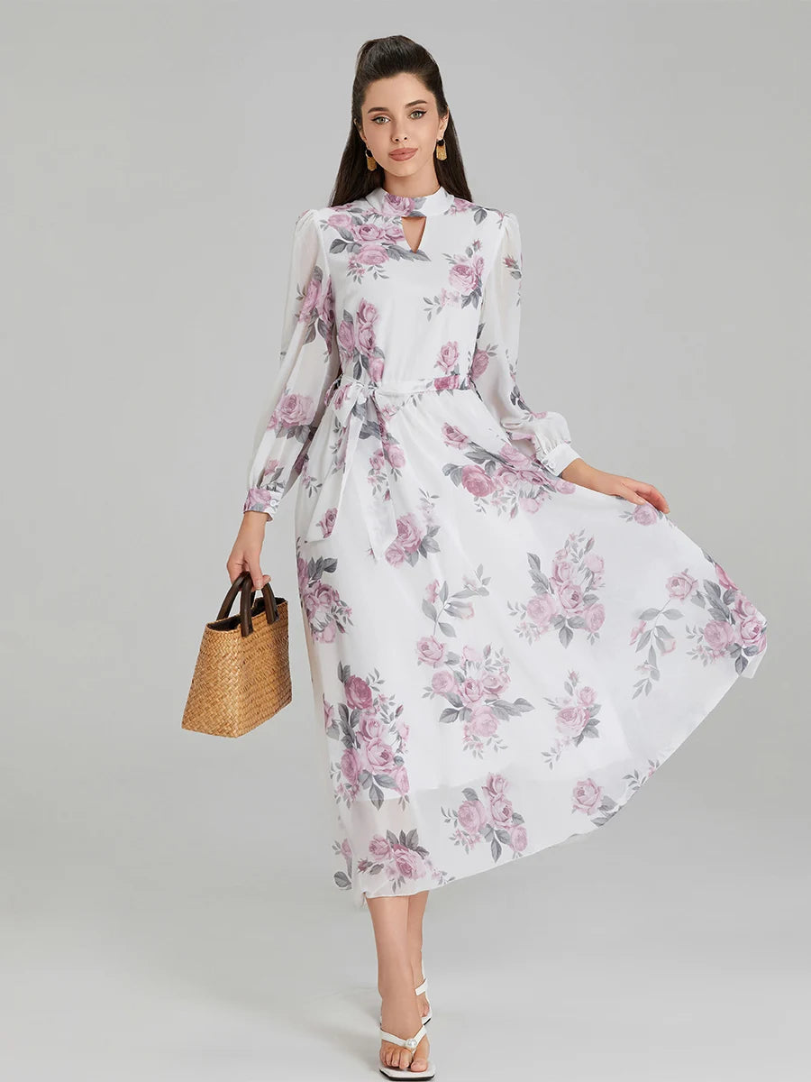 Beautifully Finished Dress in a Timeless Design
