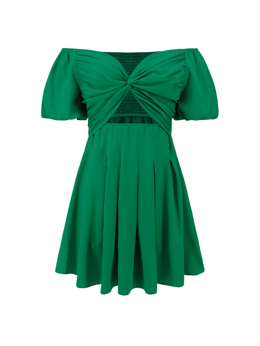 Well Tailored Dress with a Graceful Silhouette