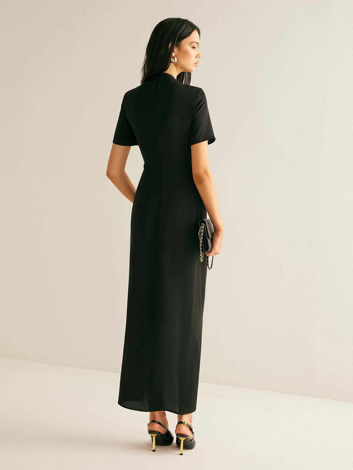 Elegantly Styled Dress for Everyday Wear