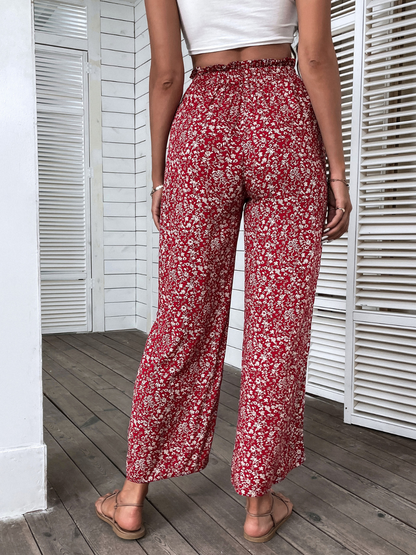 Elegantly Styled Pants for Everyday Wear