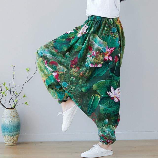 Classic Vintage Pants with a Flattering Fit