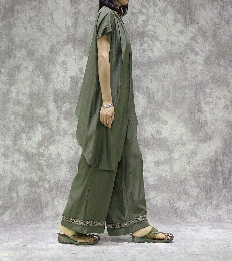 Elegantly Styled Pants for Everyday Wear