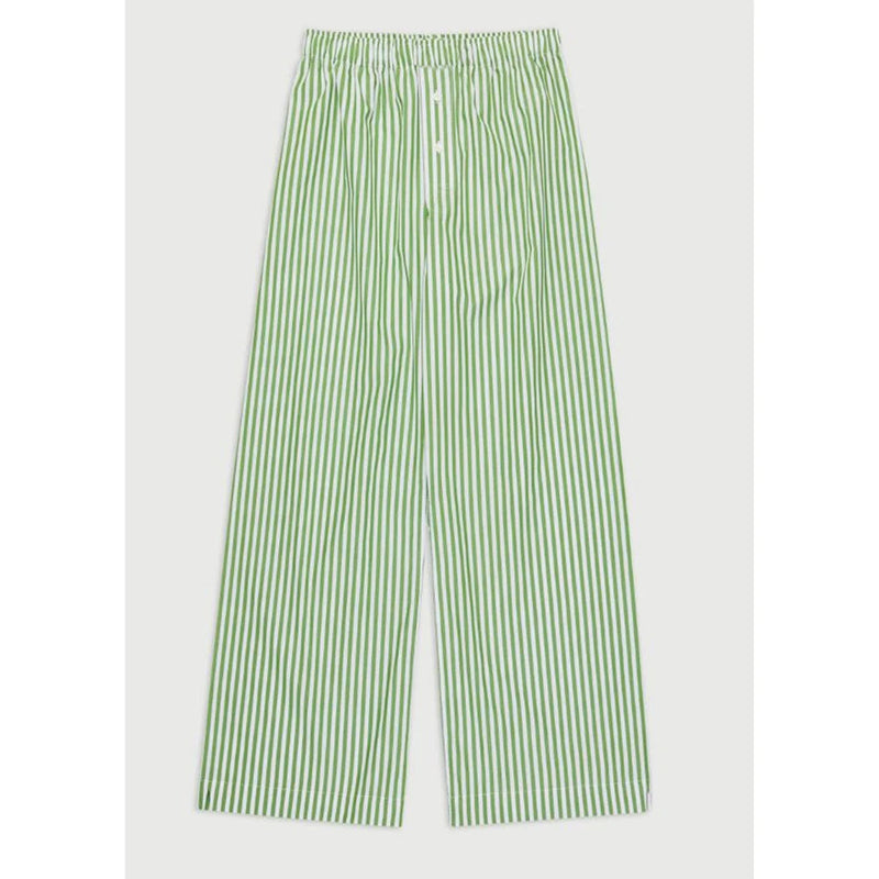 Beautifully Finished Garment in a Timeless Design