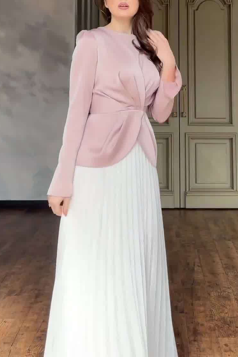 Beautifully Crafted Dress in a Classic Style