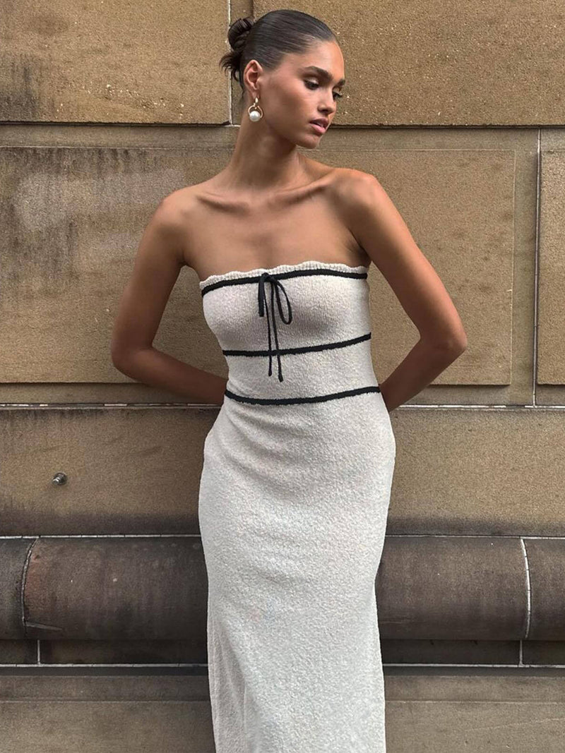 Sophisticated Dress with a Clean Classic Look