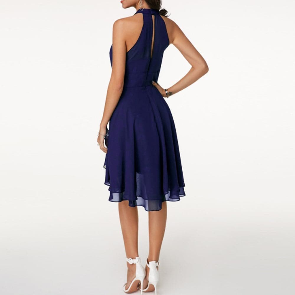 Sophisticated Dress with a Clean Classic Look