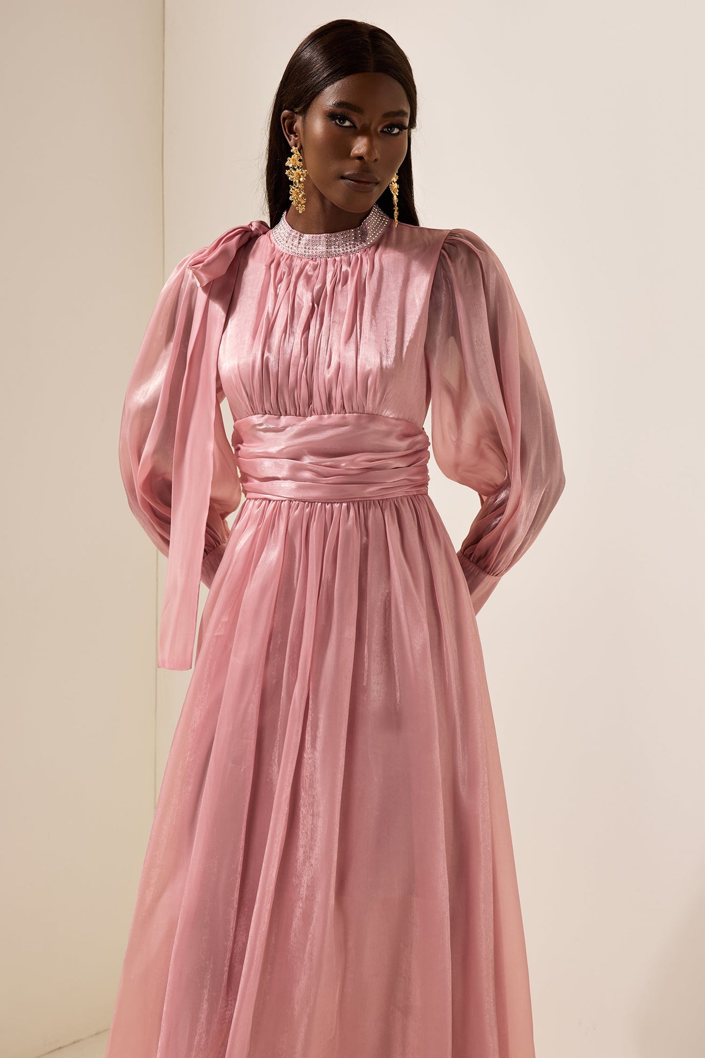 Beautifully Crafted Dress in a Classic Style