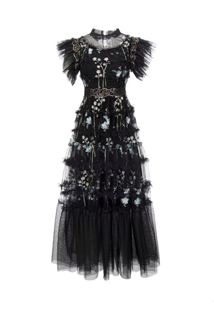 Gracefully Styled Dress for Any Occasion