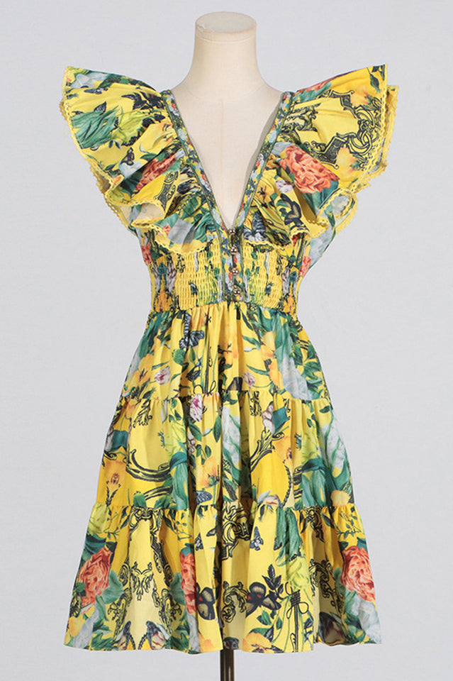 Beautifully Finished Dress in a Timeless Design