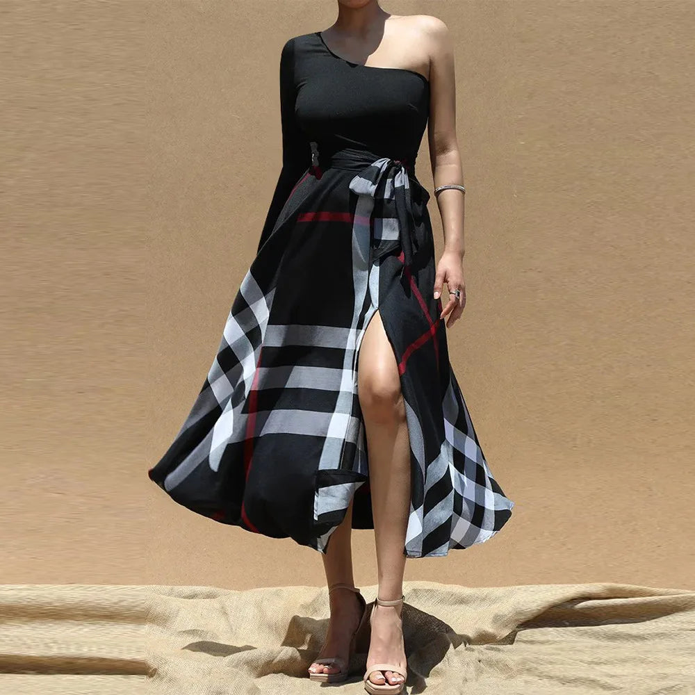 Sophisticated Dress with a Clean Classic Look