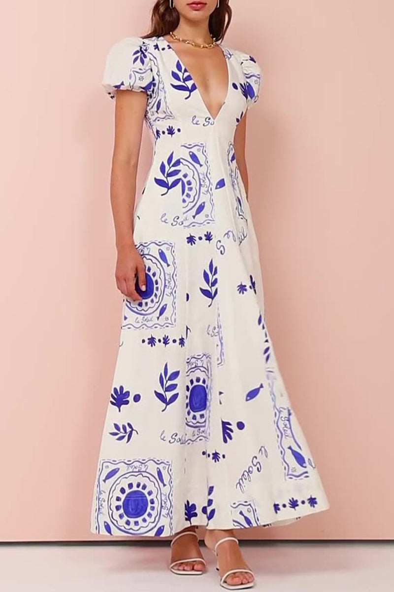 Classic Vintage Dress with a Flattering Fit