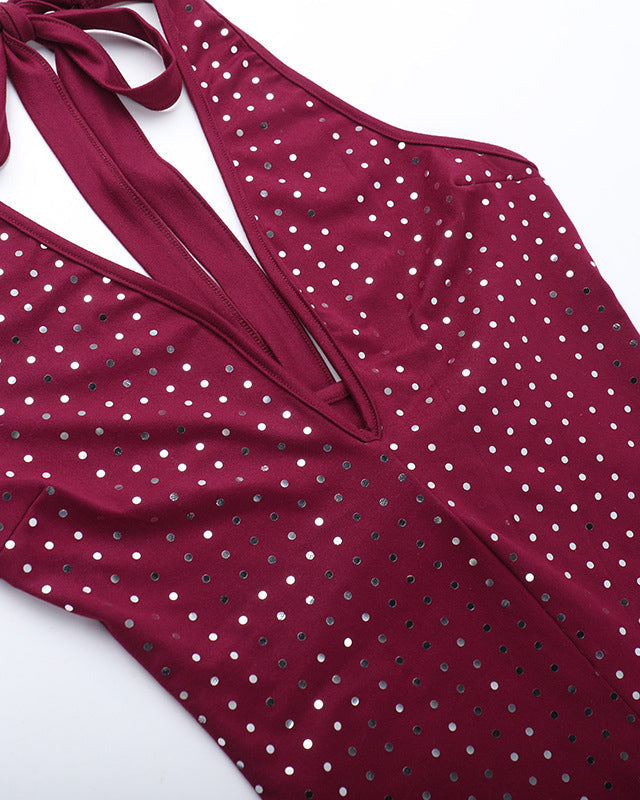 Sophisticated Garment with a Clean Classic Look