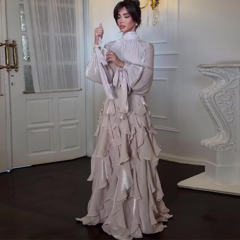 Beautifully Finished Dress in a Timeless Design