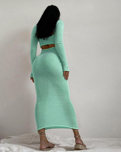 Beautifully Finished Dress in a Timeless Design