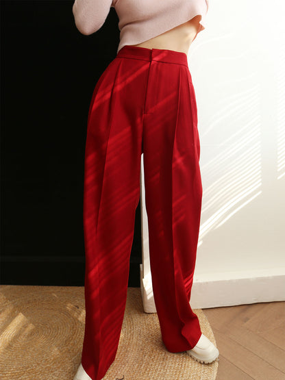 Well Tailored Pants with a Graceful Silhouette
