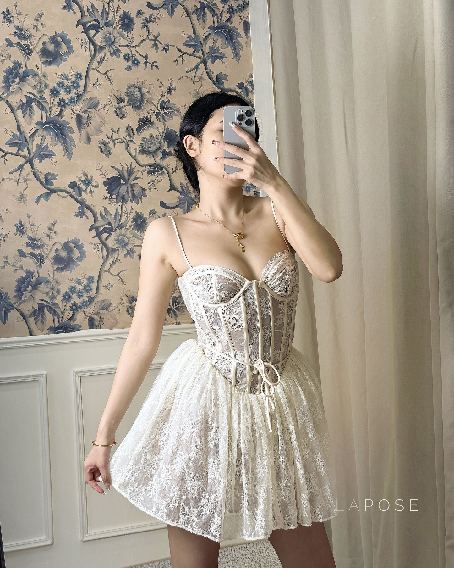 Beautifully Crafted Dress in a Classic Style
